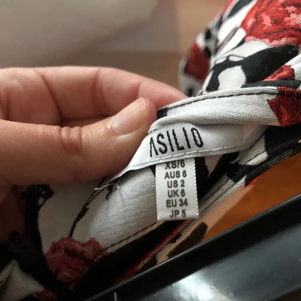 Asilio Case of Roses Mini Skirt - Floral - Size XS - Picture 8 of 10